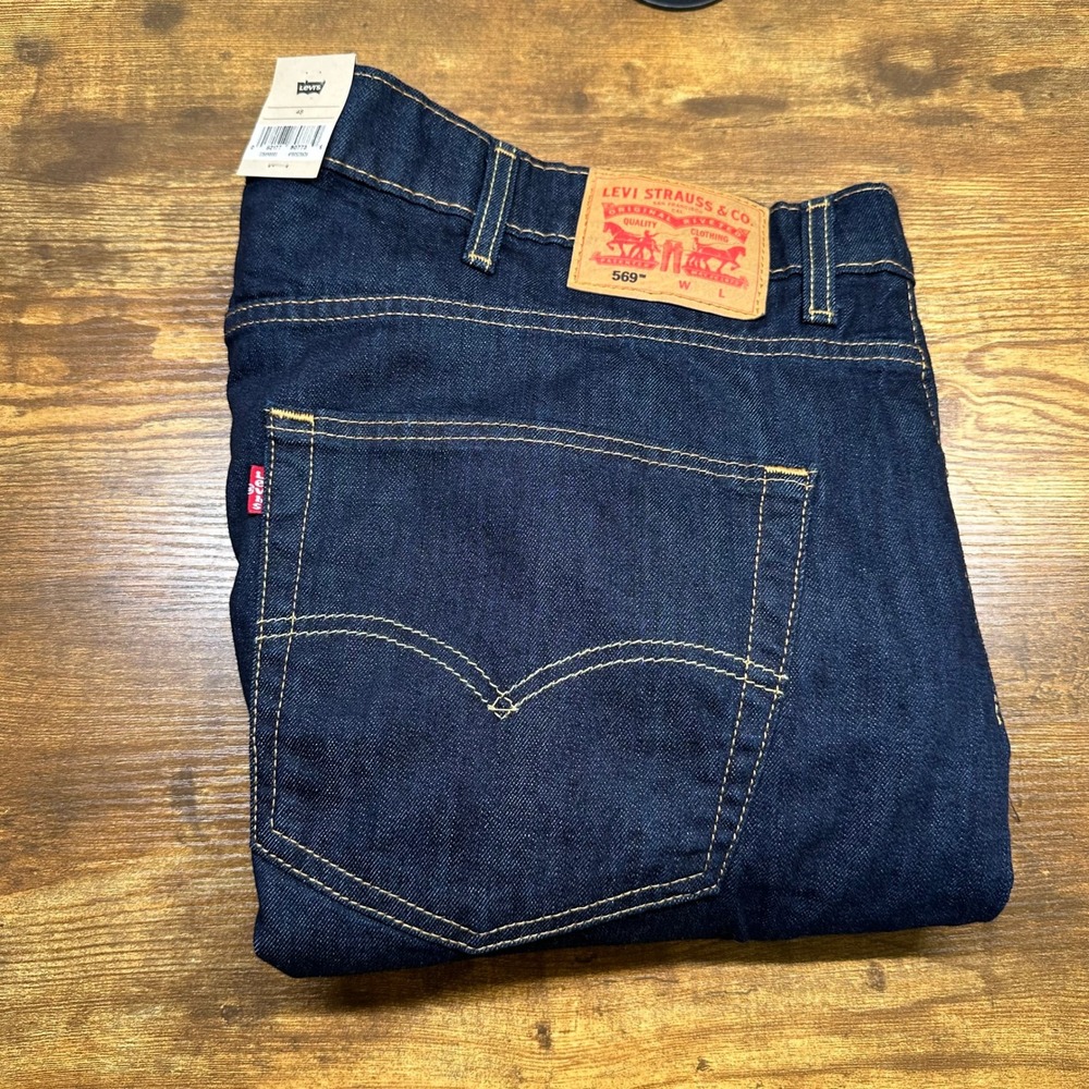 NEW Levis 569 Mens Loose Straight Denim Shorts Dark Wash Stretch Size 48NWT